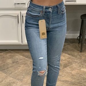 Levi’s Skinny Wedgie-Fit Jeans